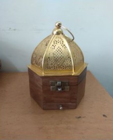 Wooden Handicraft Bakhoor Dan Golden Dome Hexagon Design