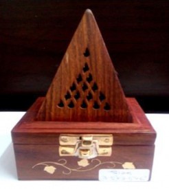 Wooden Handicraft Bakhoor Dan Pyramid With Square Base Brass Work